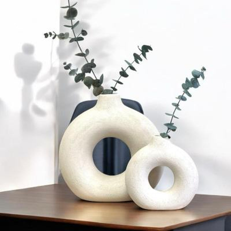 Elevate Your Decor with the Contemporary Frosted Particle Floral Arrangement Vase