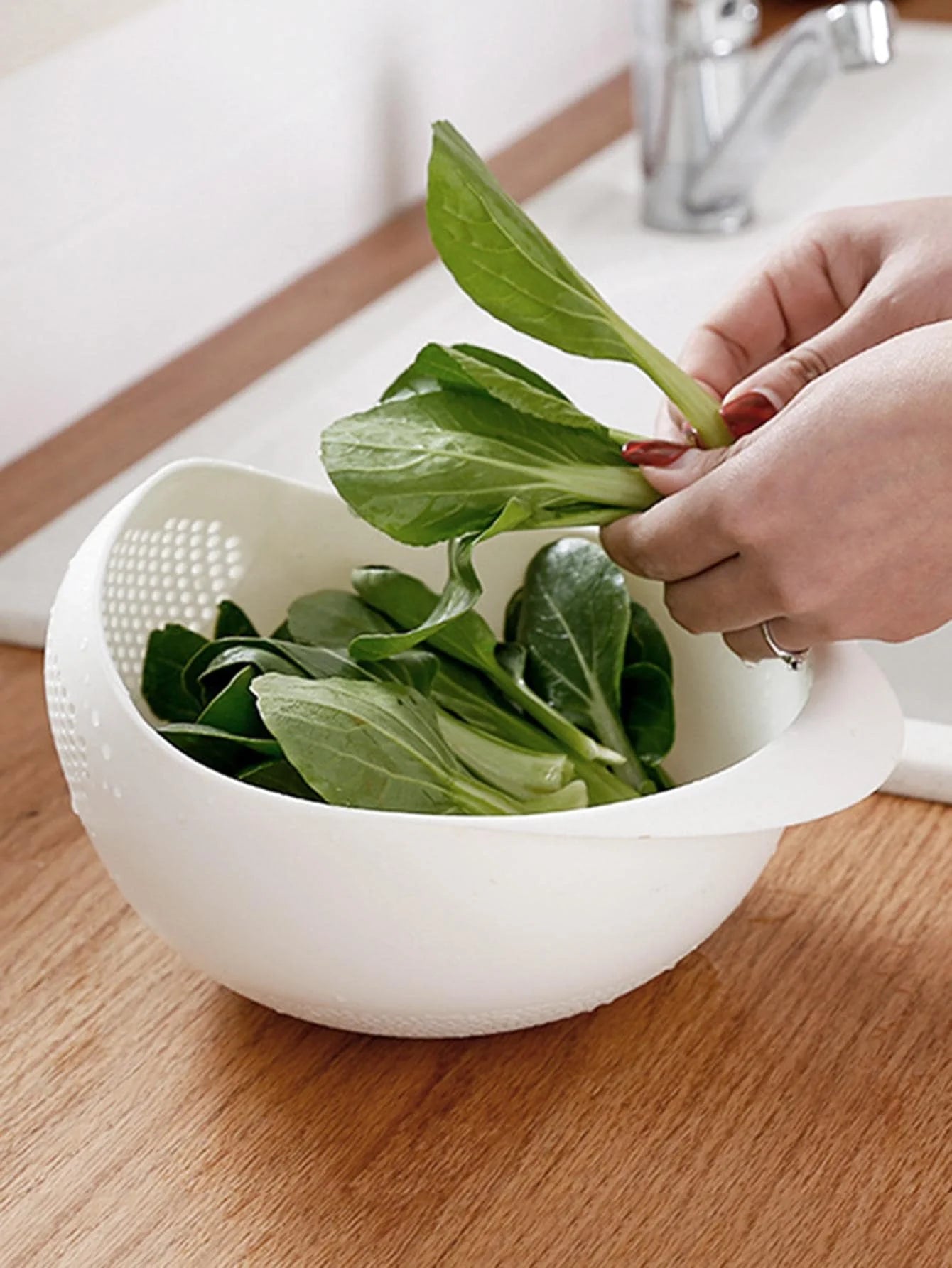 Elevate Your Kitchen Game with the Colander Rice Bowl and Drain Basket Set - The Ultimate Multi-Functional Organizer for Effortless Food Prep!