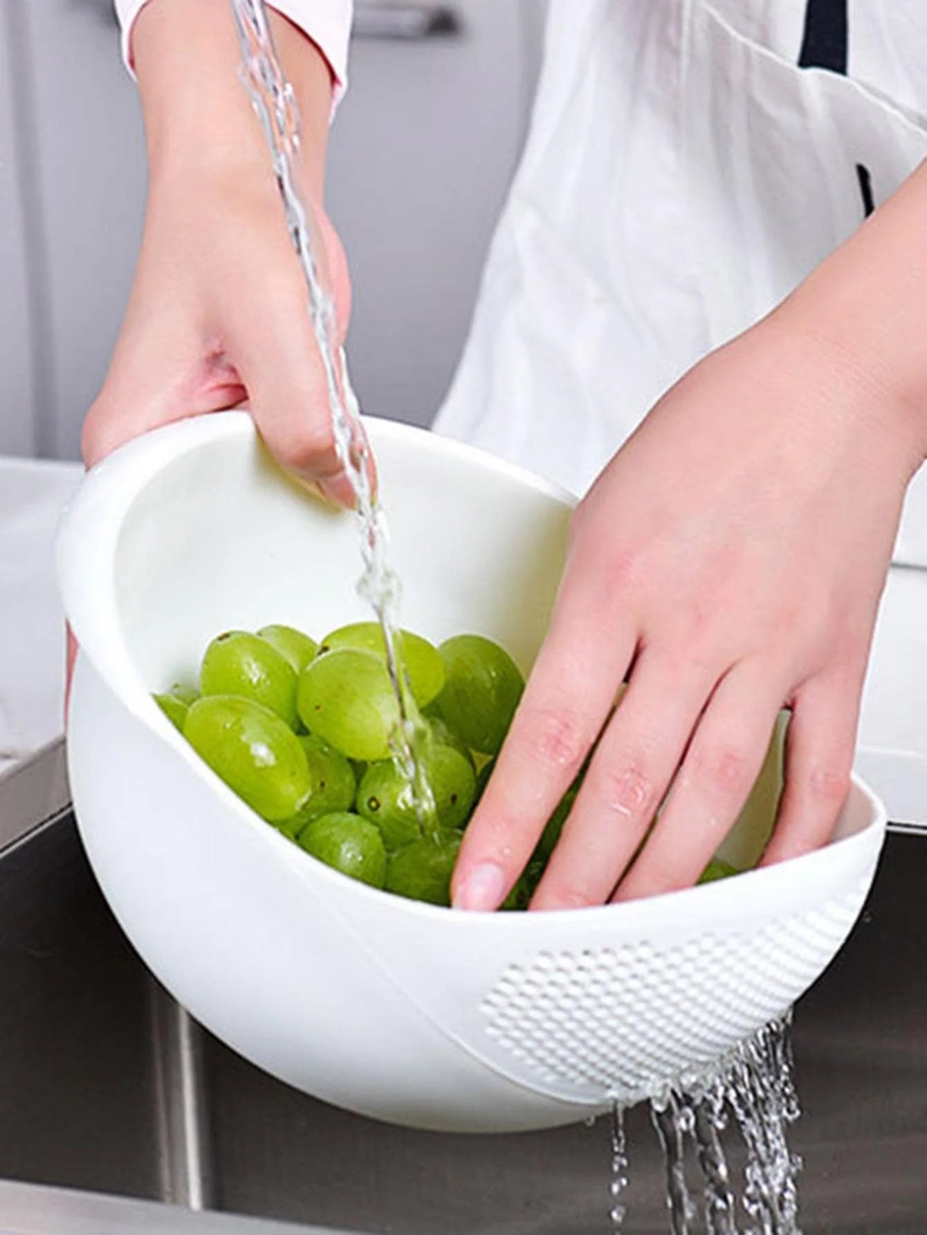 Elevate Your Kitchen Game with the Colander Rice Bowl and Drain Basket Set - The Ultimate Multi-Functional Organizer for Effortless Food Prep!